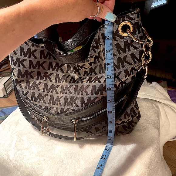 Michael Kors Signature ”Chained Jamesport”Black/Tan jacquard canvas/Leather Bag - Picture 8 of 16